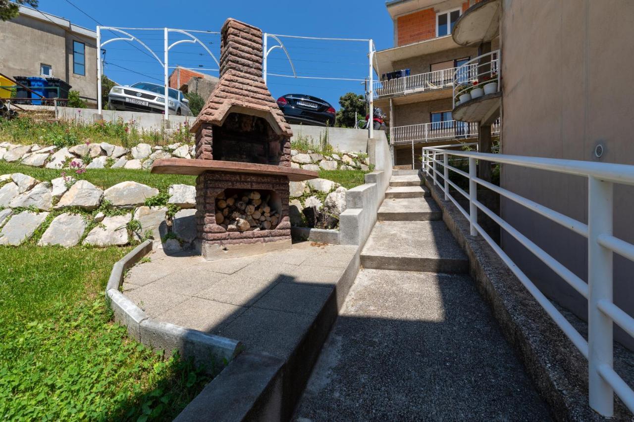 Apartments With A Parking Space Stanici, Omis - 11421 Celina Exterior photo